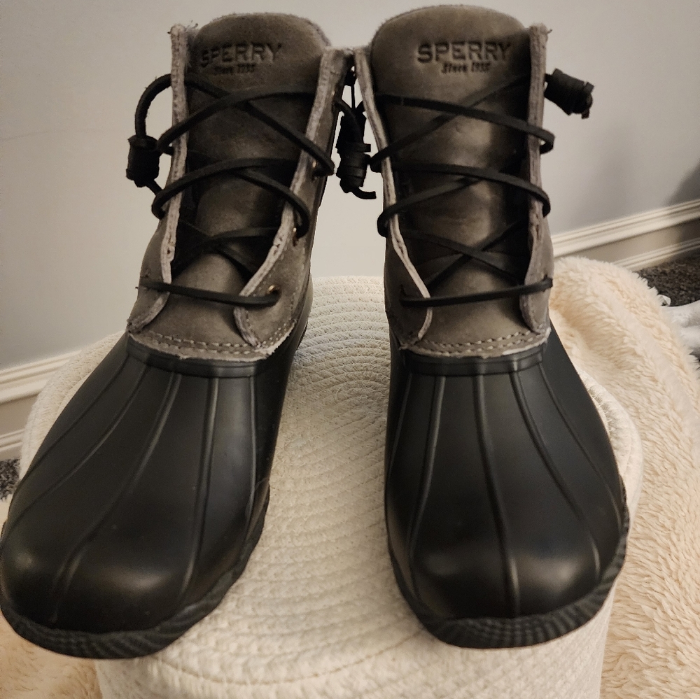 Like New Sperry Black and Gray Waterproof Boots Size 7. Perfect Condition.